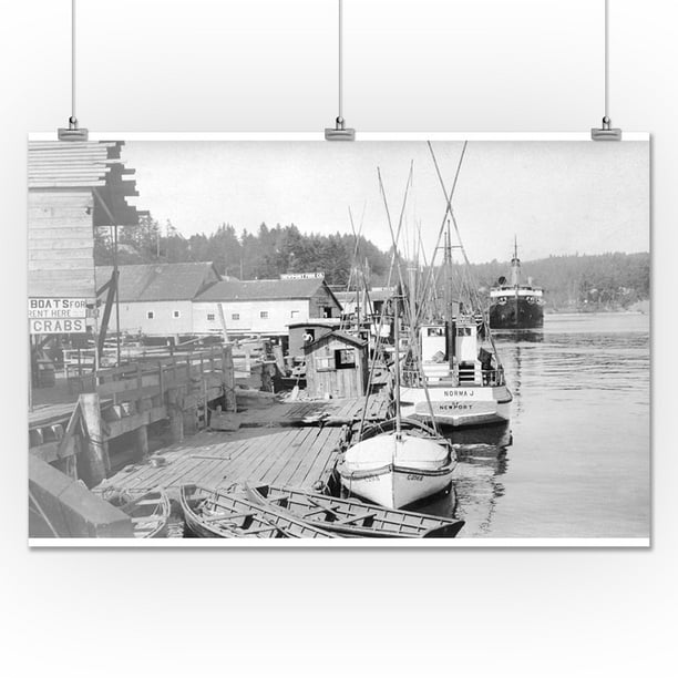 24x36 Giclee Gallery Print, Wall Decor Travel Poster Oregon Waterfront View of Fishing Boats Photograph Newport 24x36 Giclee Gallery Print, Wall Decor Travel Poster Oregon Waterfront View of Fishing Boats Photograph Newport